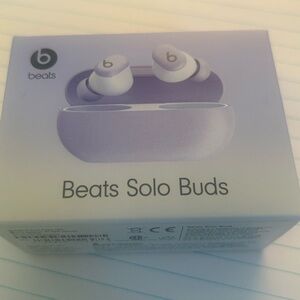 New in Box Beats Solo Buds in Purple